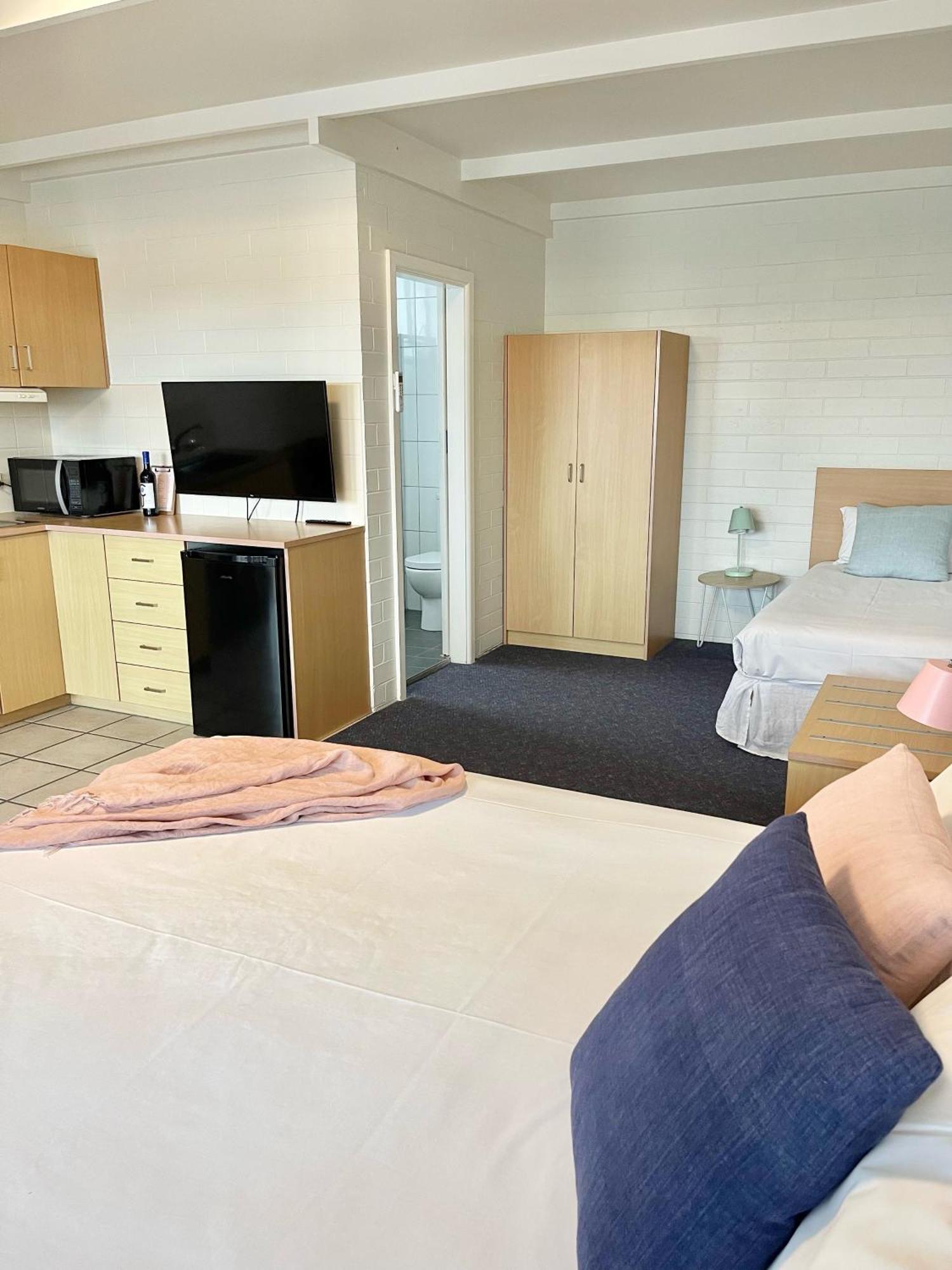 Harbour View Motel Роуб Екстериор снимка
