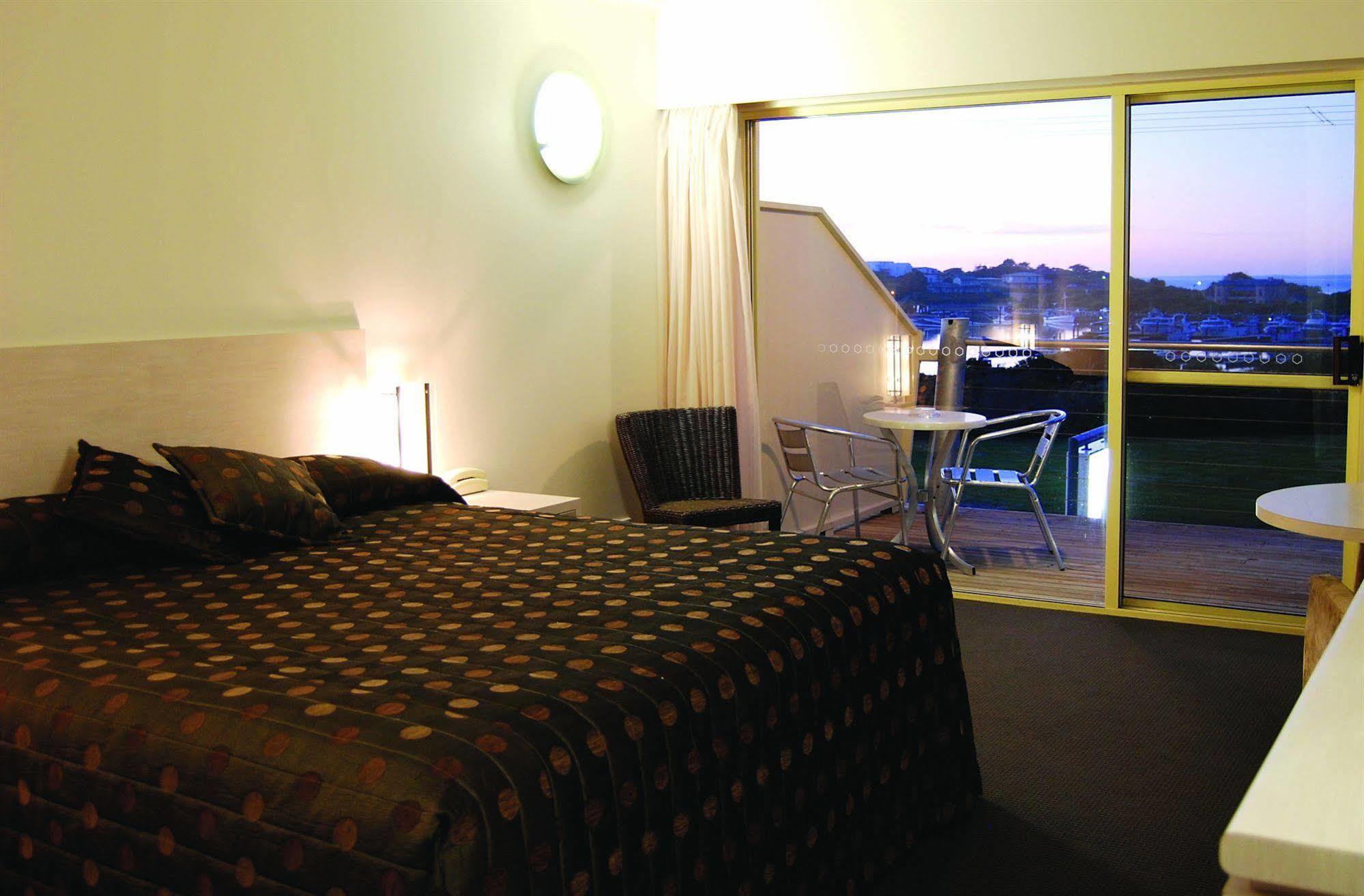Harbour View Motel Роуб Екстериор снимка